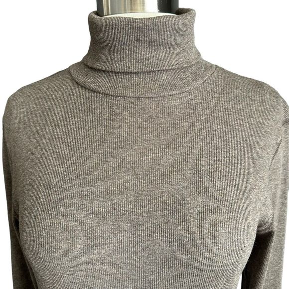 NWOT Everlane The Supima® Micro-Rib Turtleneck Washed Heathered Fatigue M - Picture 11 of 13